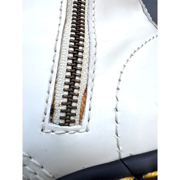 Dr. Martens Alix White Leather 10 Hole Pointed Toe Ankle Boots Size 7 DOC Marten - Picture 8 of 14